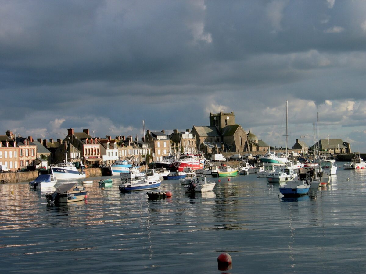 Magnifique perle méconnue de Normandie : un voyage où histoire et saveurs se rencontrent