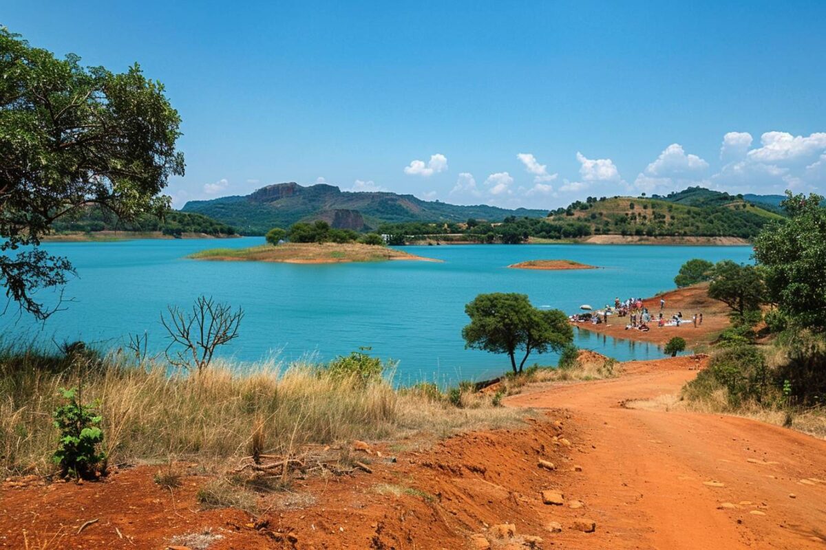 Évadez-vous près de Montpellier au lac Salagou, un joyau au cœur de l'Occitanie